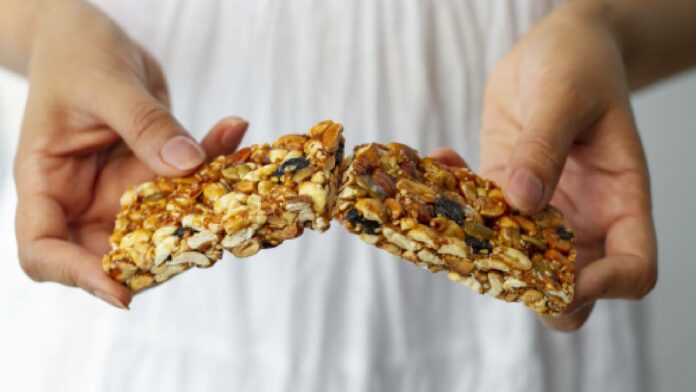 Are granola bars healthy? Know secrets to make it healthier than candy!