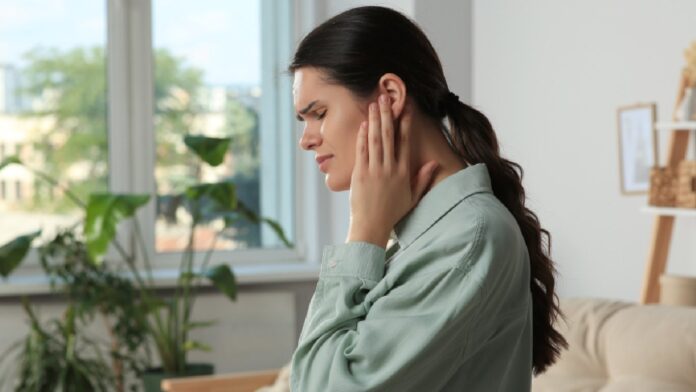 7 ways to reduce ear pain for relief