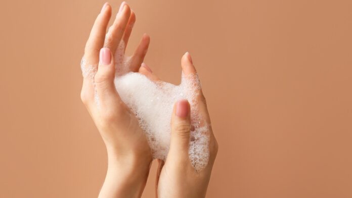 Best hand wash for sensitive skin: Top 6 picks for you!