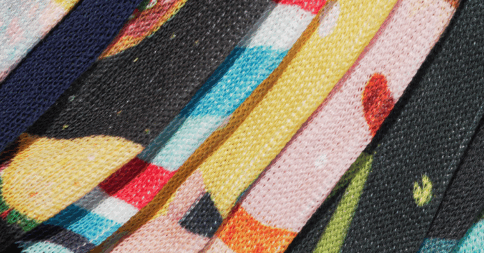 Fabric Matters: What Makes Compression Socks and EasyStretch™ Comfortable?