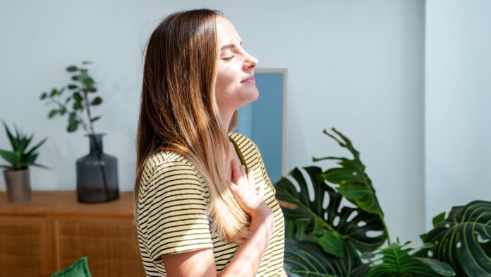 7 Stress-Busting Strategies Psychologists Use When They Feel Overwhelmed