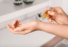 Can Aromatherapy and Essential Oils Help Ease Ulcerative Colitis Symptoms? Can Aromatherapy and Essential Oils Help Ease Ulcerative Colitis Symptoms?