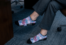 What Professionals Are Wearing Under Their Dress Shoes (Hint: It’s Not Basic Socks) What Professionals Are Wearing Under Their Dress Shoes (Hint: It’s Not Basic Socks)